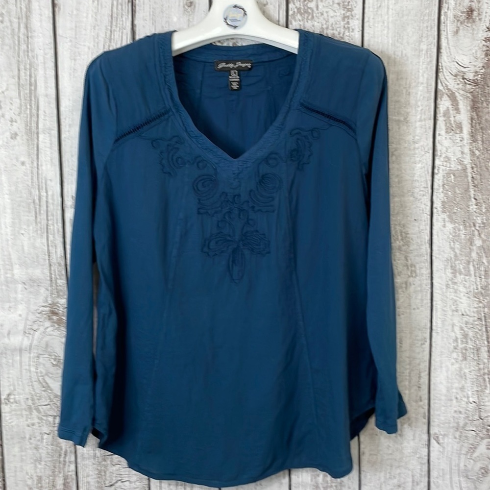 Gretty Zueger embroidered top size large.​​​